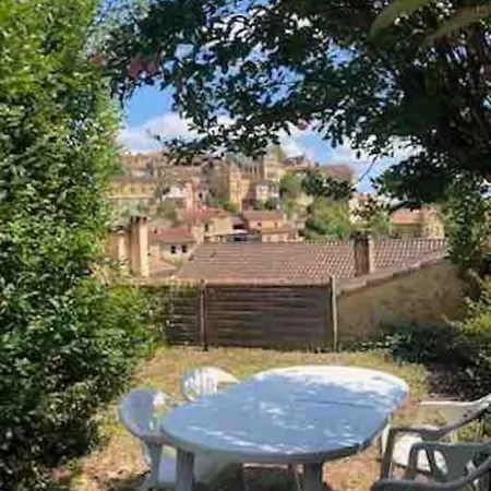 Holiday home Les Jardins Suspendus De *